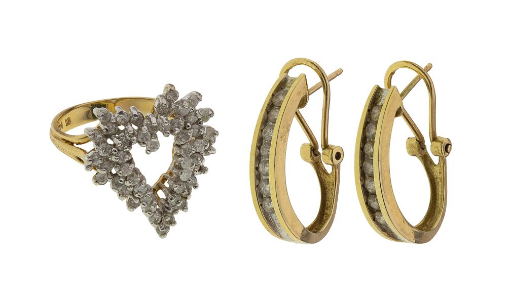 Lot 577: 14k Yellow Gold and Diamond Jewelry