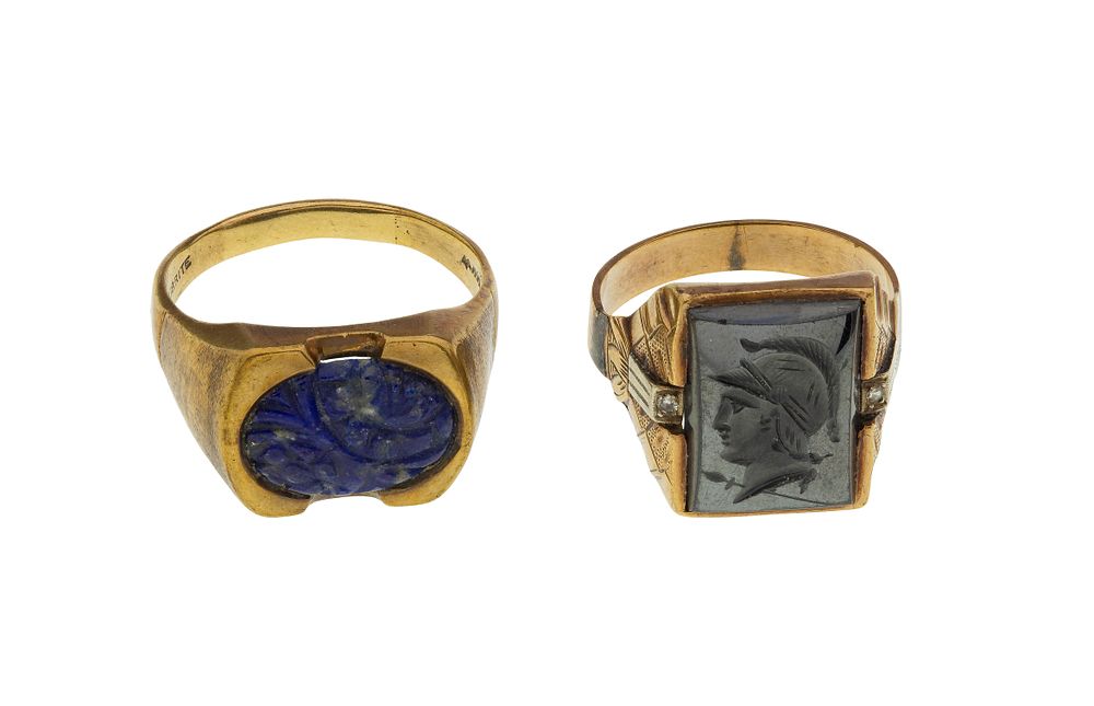 Lot 587: Mixed Gold and Gemstone Rings