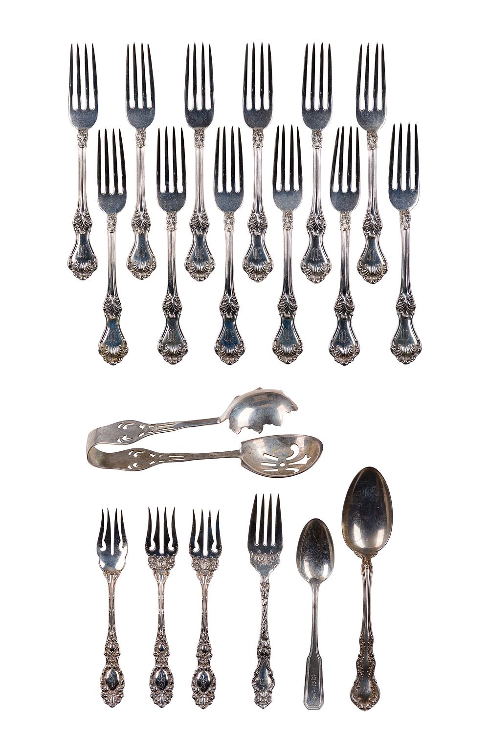 Lot 626: Wallace Sterling Silver Flatware Assortment