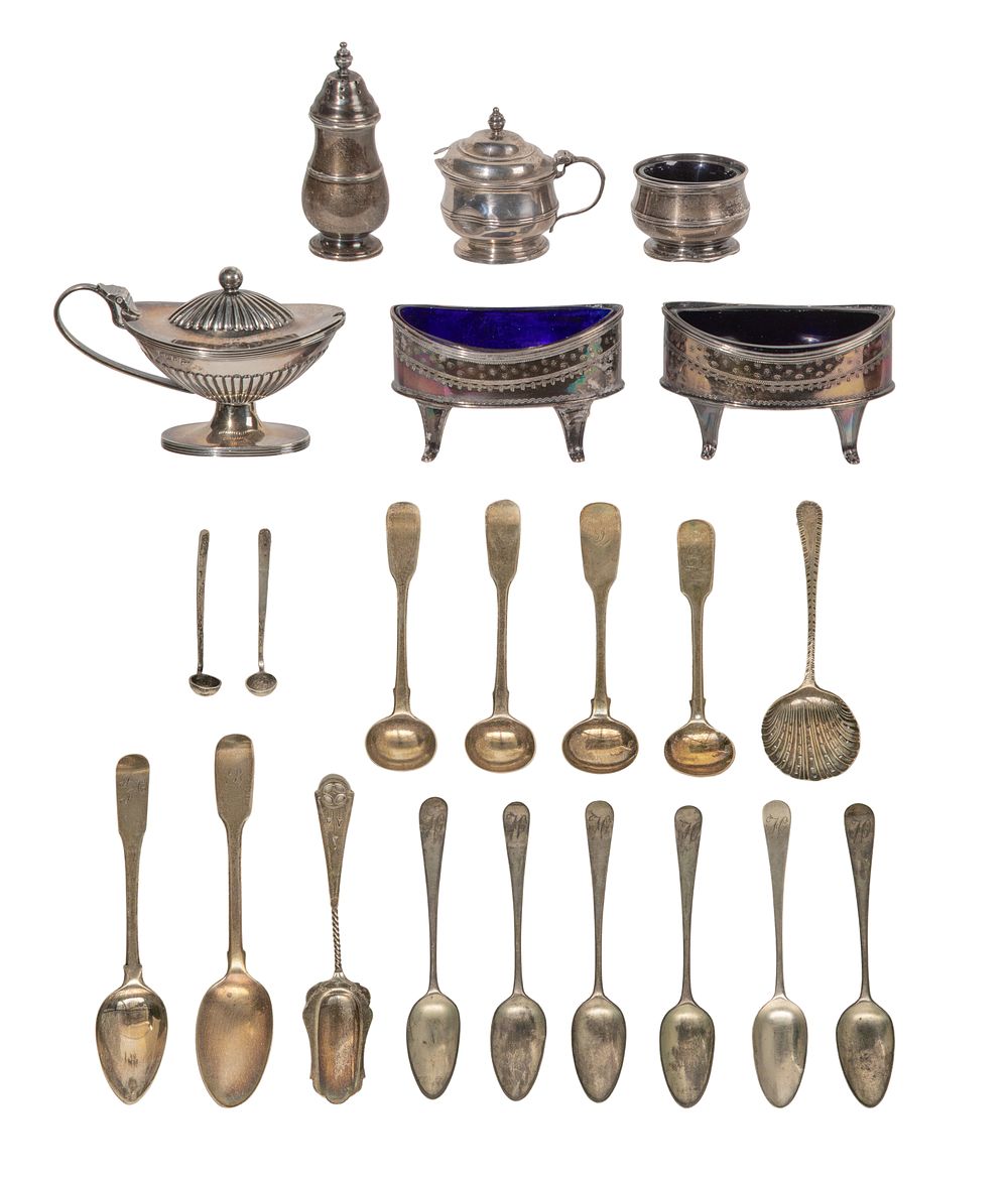 Lot 634: English Sterling Silver Object Assortment
