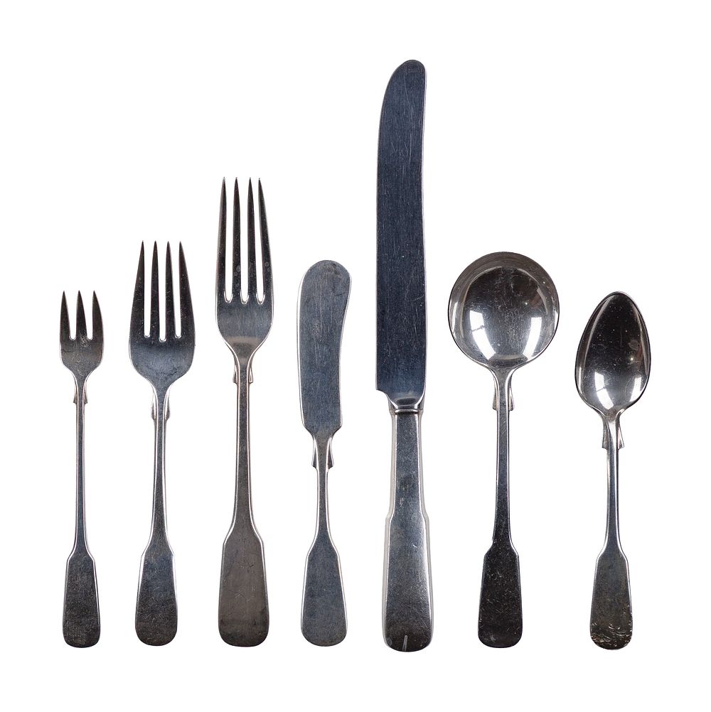 Lot 645: Jennings Silver Co. Sterling Silver Flatware Service