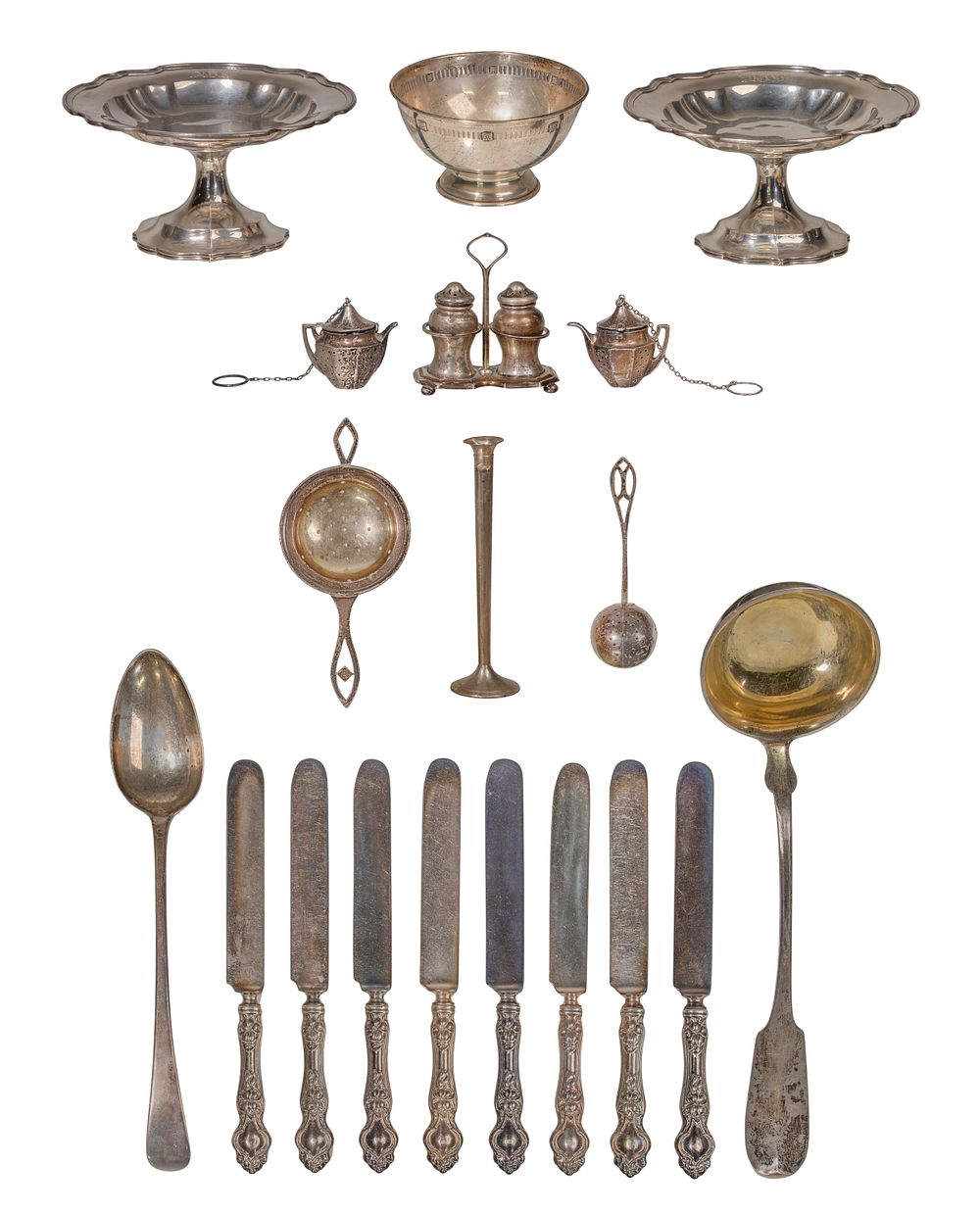 Lot 670: Sterling Silver and European Silver (800) Object Assortment