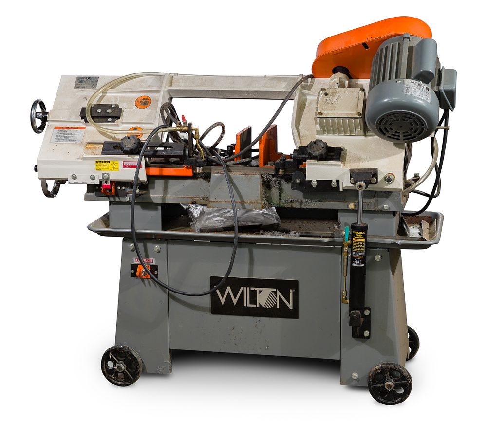 Lot 716: Wilton Horizontal / Vertical Model #3410 Bandsaw