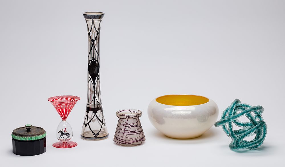 Lot 347: Art Glass Assortment