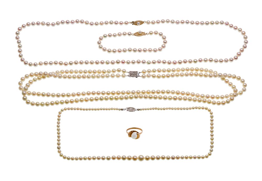Lot 450: 14k and 10k Gold and Pearl Jewelry Assortment