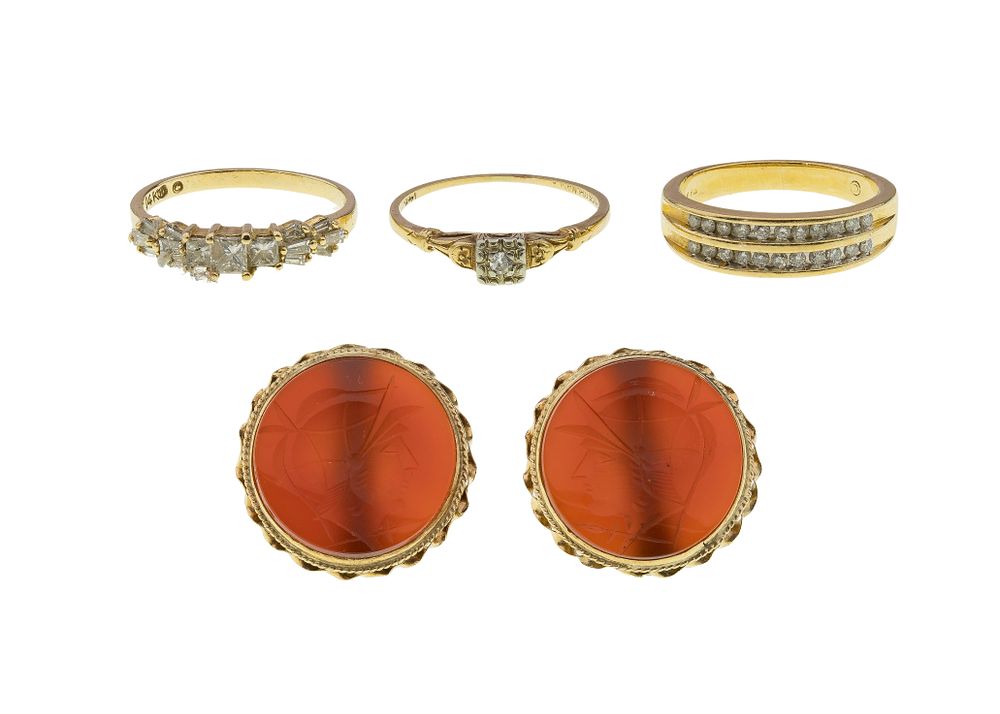 Lot 458: 14k Yellow Gold Jewelry Assortment