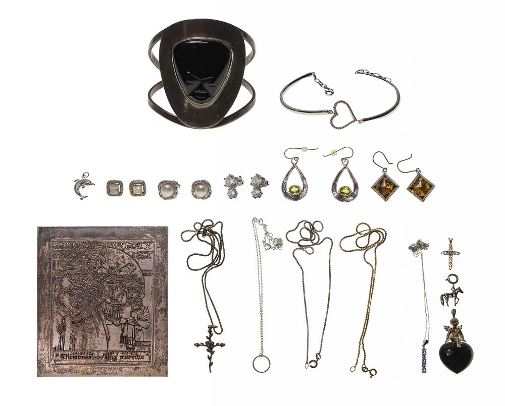 Lot 477: 14k, 10k Gold and Sterling Silver Jewelry Assortment