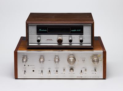 Pioneer - Pioneer Stereo Amplifiers (2) items including a c.1970 Pioneer SR-202W Reverberation 