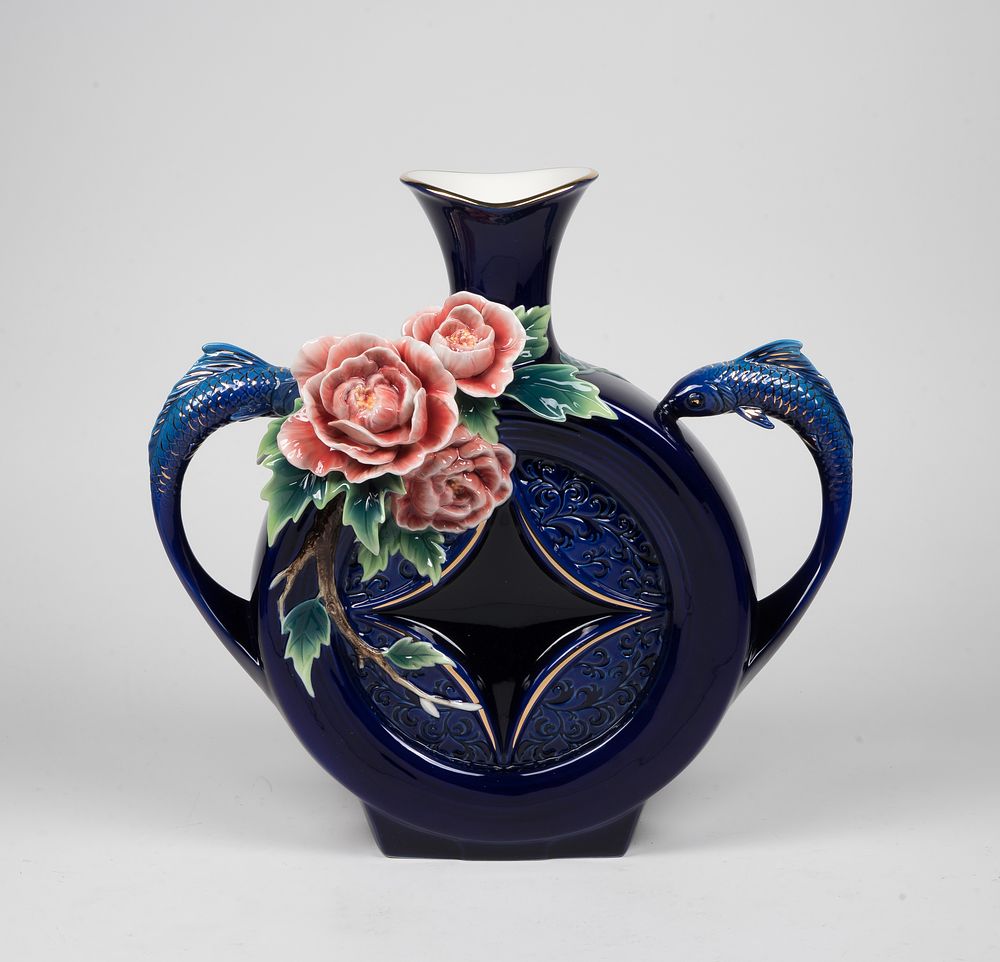 Lot 265: Franz Collection Great Wealth Porcelain Vase