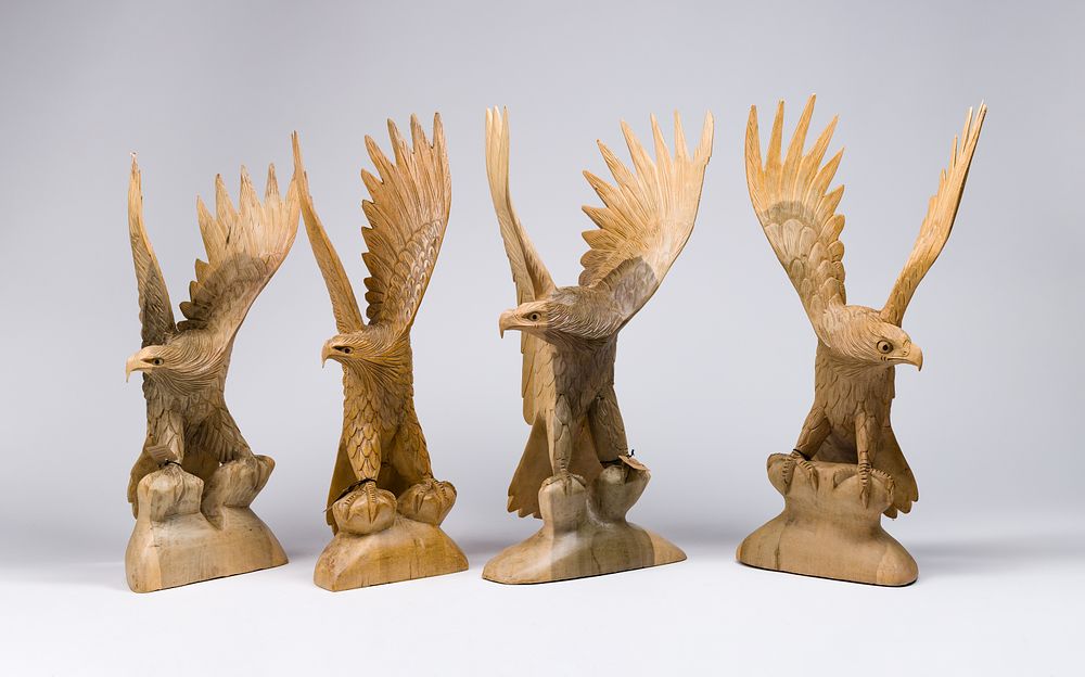 Lot 293: Carved Wood Eagle Assortment