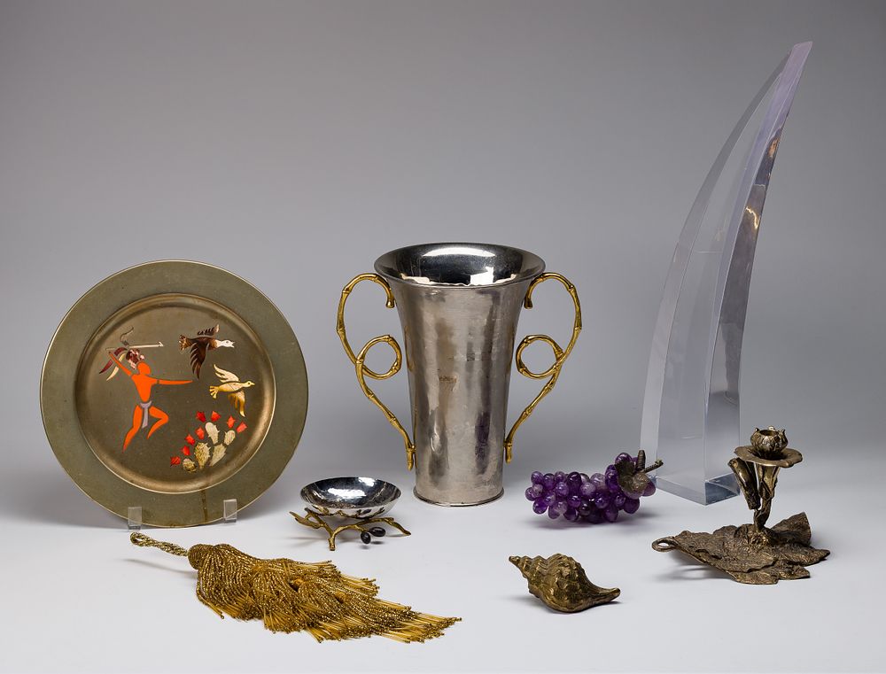 Lot 296: Decorative Object Assortment