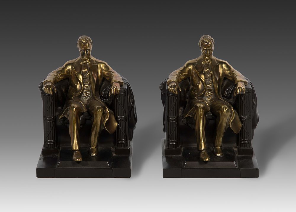 Lot 297: Lincoln Memorial Bronze Bookends
