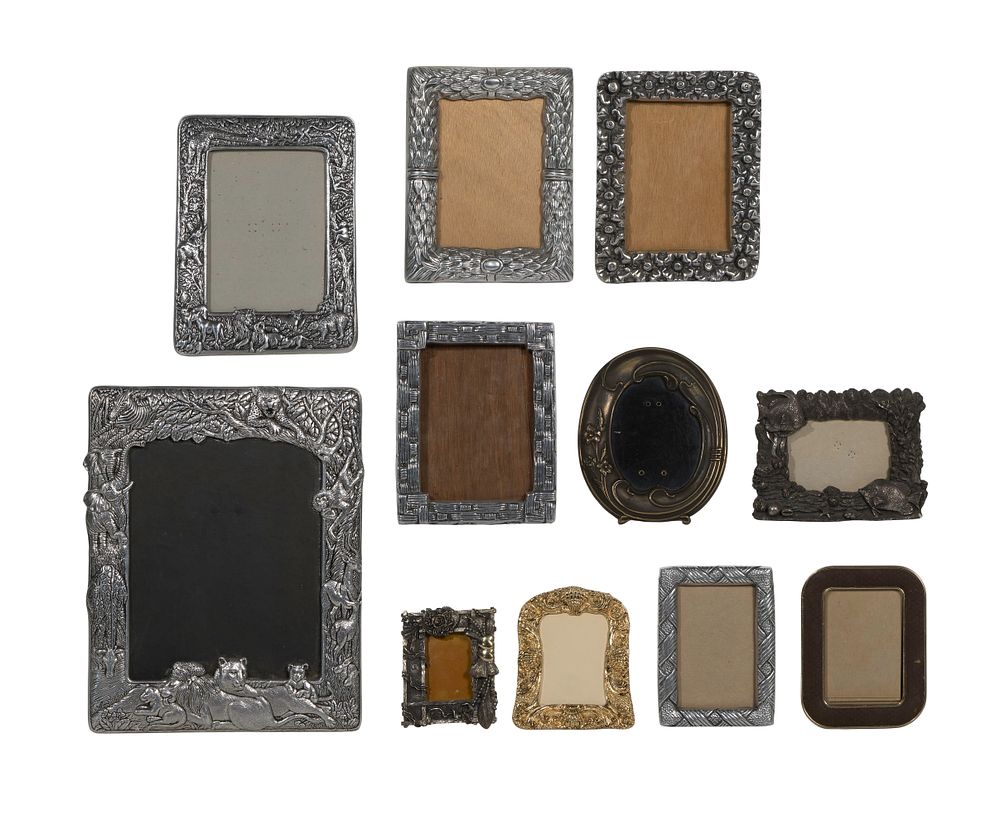 Lot 308: Picture Frame Assortment