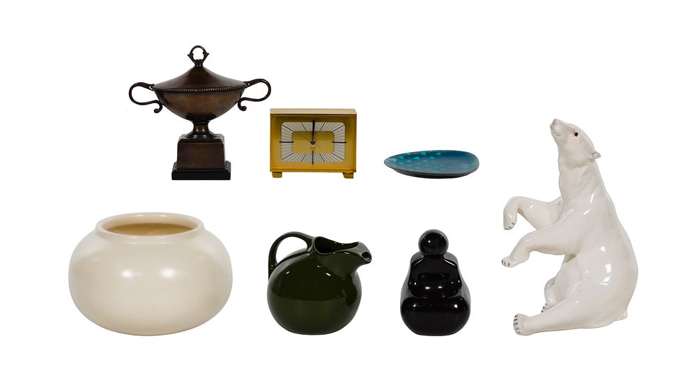Lot 252: Decorative Object Assortment
