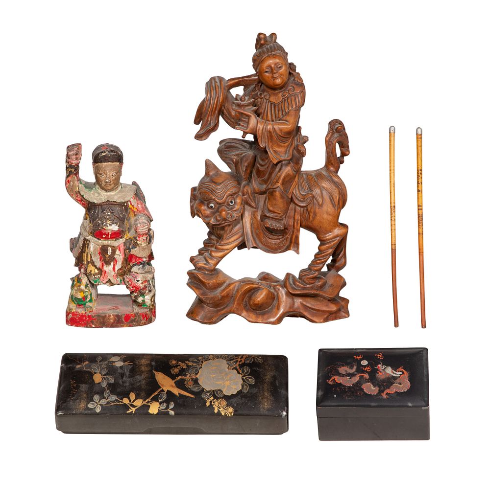 Lot 307: Asian Decorative Objects