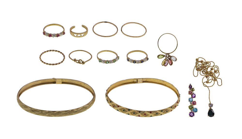 Lot 350: 10k Yellow Gold Jewelry Assortment