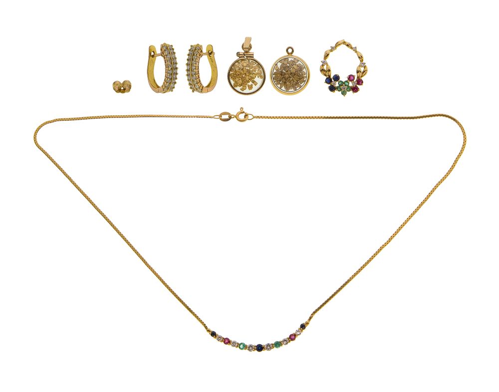 Lot 352: 18k Yellow Jewelry Assortment