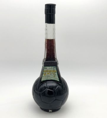 Kdumim Wine - Ha'Gefen Winery. Israeli wine. Produced and bottled by Ha'Gefen Winery, Haifa. 750 ml.
