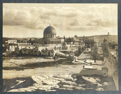 Photo Album - Jerusalem Temples - Amrerican Colony. Album with 10 photographs, 8 of them 