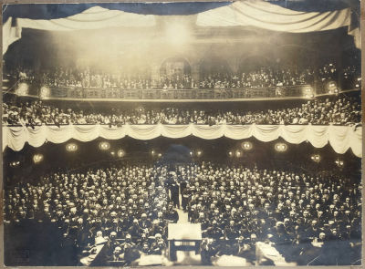 Large Photo - 13th Zionist Congress in Carlsbad. Photograph documenting the participants of the 