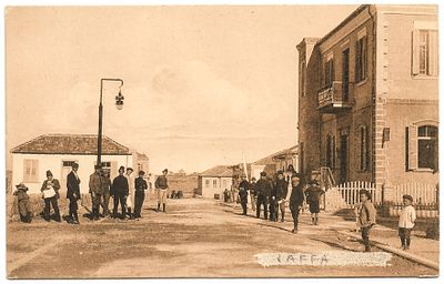 גלויה מוקדמת של תל אביב בהוצאת ה. קרוגליאקוב - רחוב אחד העם. גלויה עם תמונת רחוב אחד העם מראשית 