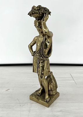 Villoz Bronzier, Neoclassical Figure. Bronze neoclassical figure. Size: 13" H on a 3.5"W x 3.5"D 