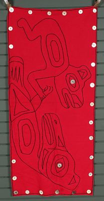 Modern Pacific Northwest Style Textile. Haida Button Blanket. Size: 23.5" x 50" Condition: 