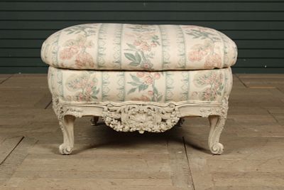 French Provincial Style Upholstered Ottoman. Size: 20"H x 32"W x 28"D Condition: Shipping: 