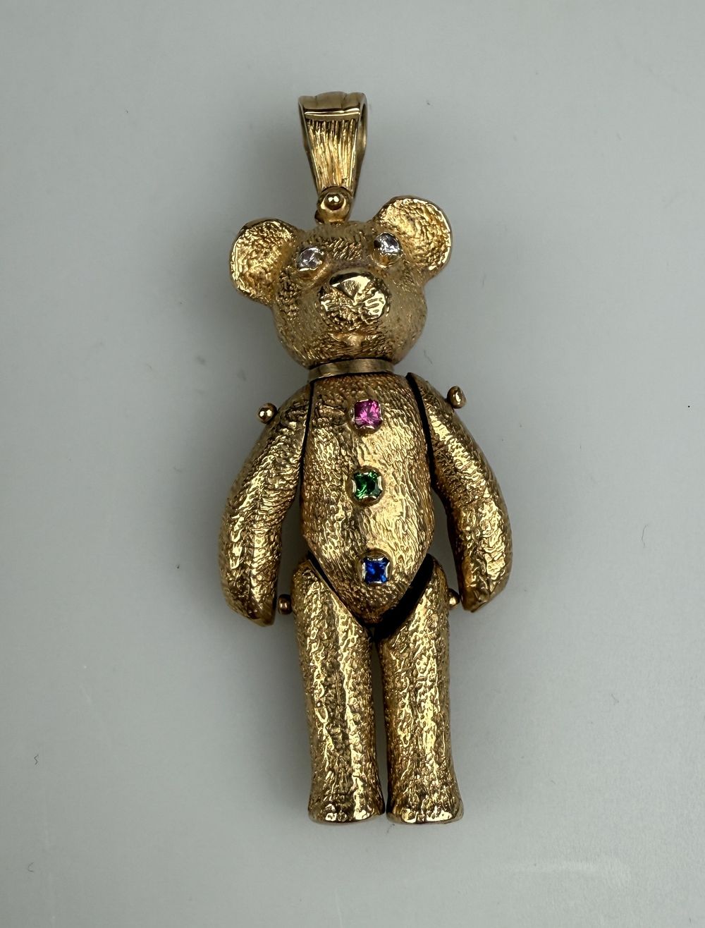 Lily Bids Auction House | Christmas Jewellery & Booze Auction