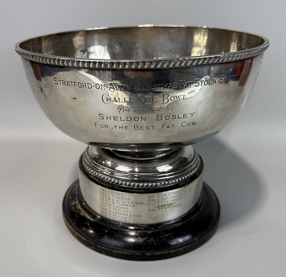 Lily Bids Auction House | Antiques, Furniture, Jewellery and Collectables