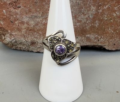 Silver Marcasite &amp; Amethyst Set Ring - Approx Size M