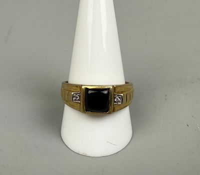 Gents Silver Gilt Ring Set with Diamond &amp; Onyx Approx. Size - V