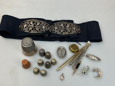 Nurses Belt, Thimbles &amp; Brooches some within pins including Silver Items &amp; Silver 
