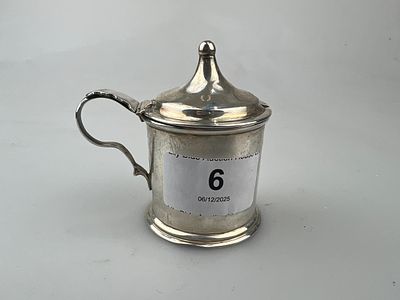Hallmarked Silver Condiment Pot with Blue Glass Liner - Approx Silver weight 46g