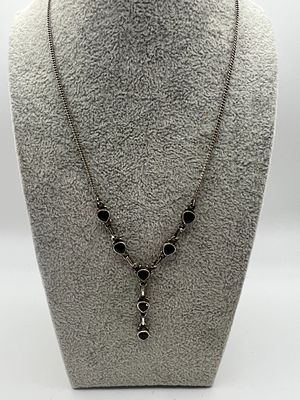 Silver Garnet Set Necklace