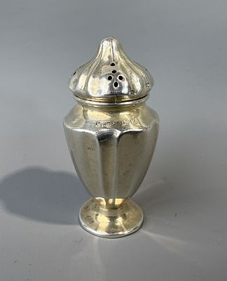 Hallmarked Silver Shaker Approx 19.9g