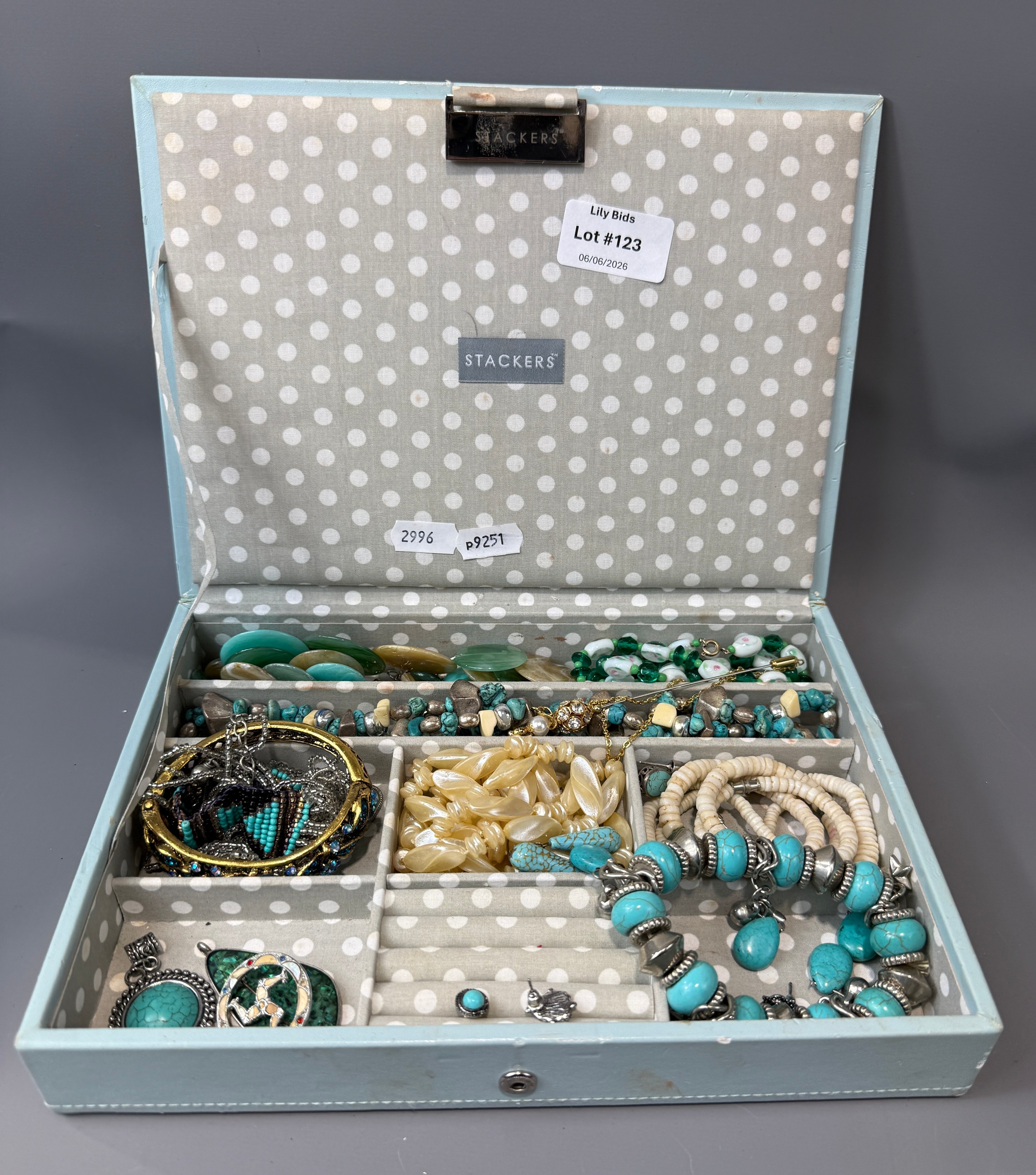Lot 123