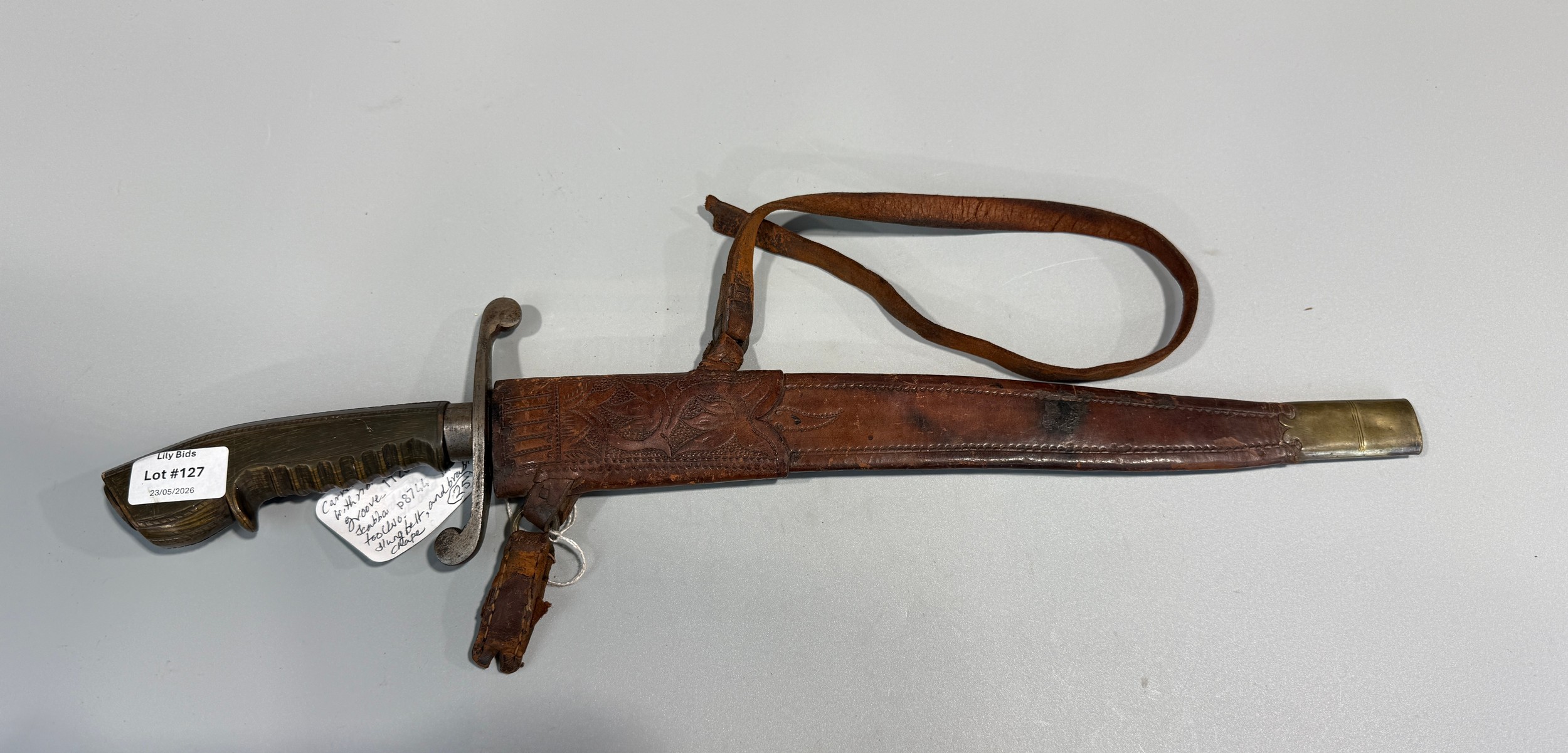 Lot 194
