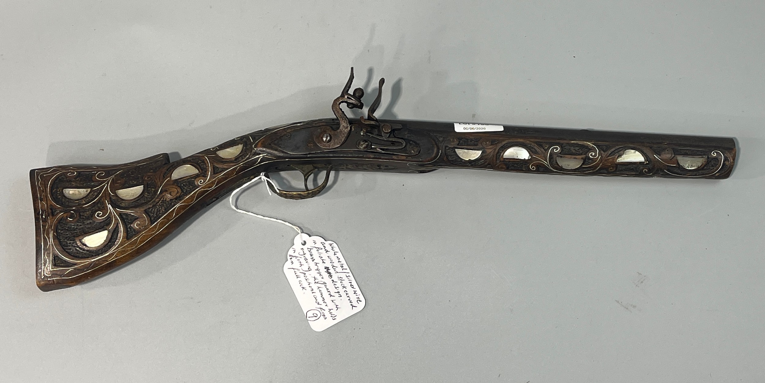 Lot 195