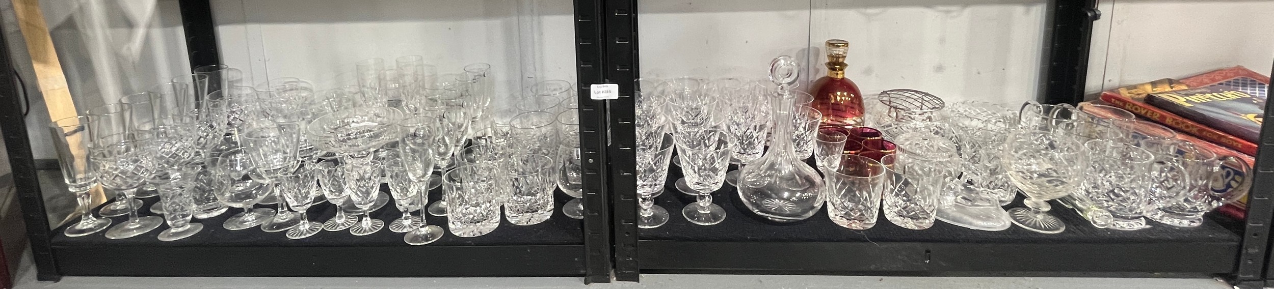 Lot 285