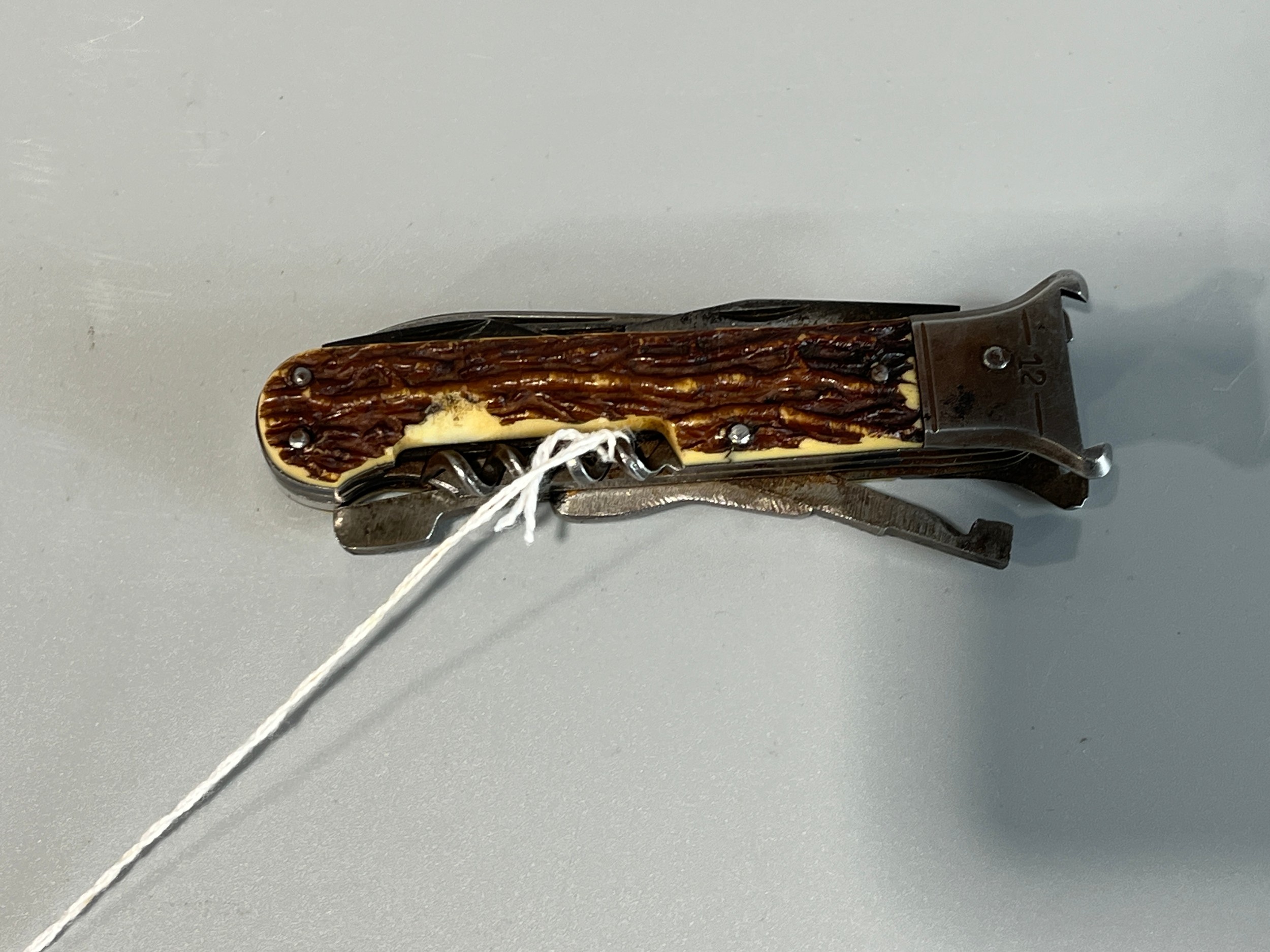 Lot 196