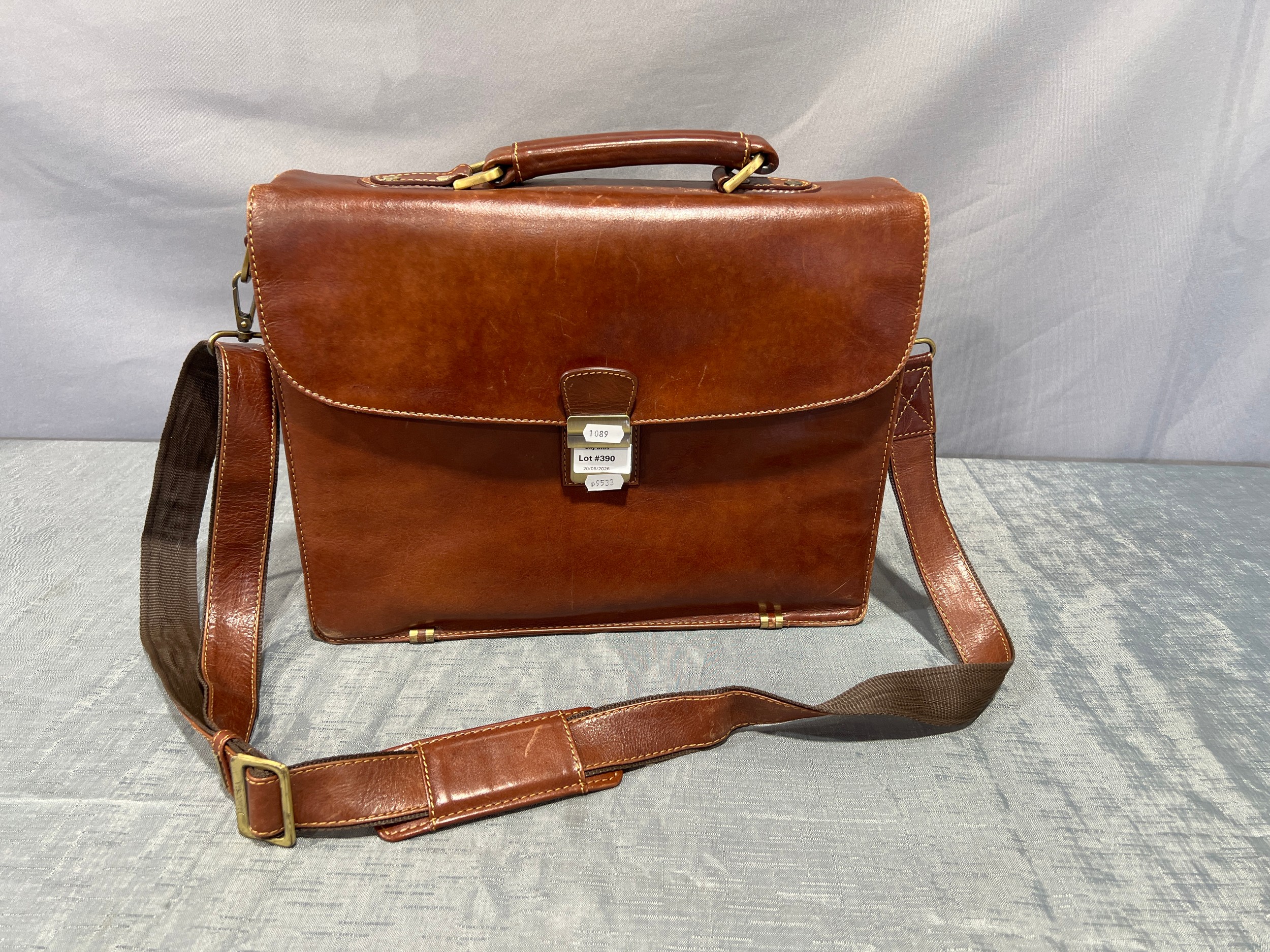 Lot 390