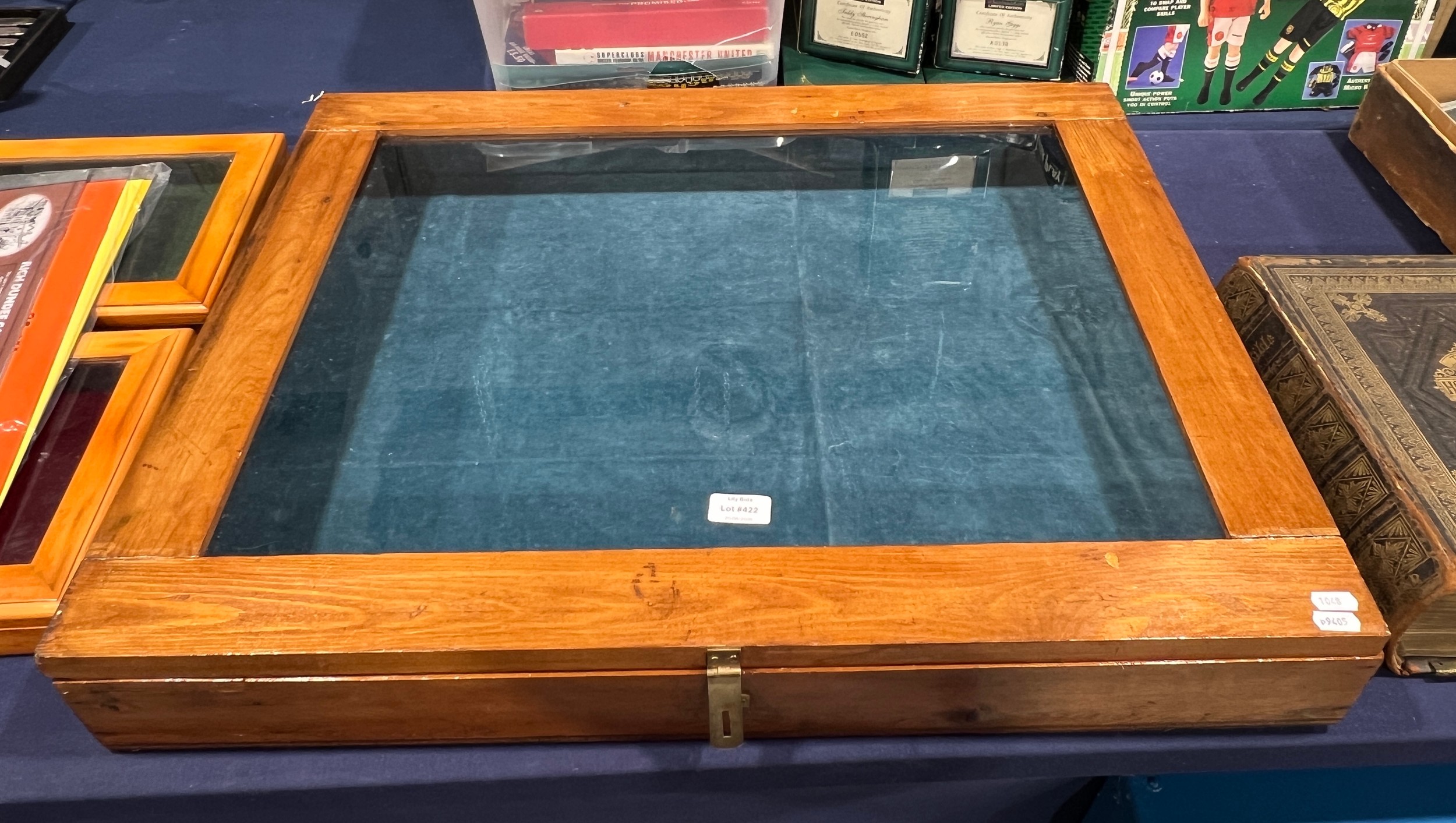 Lot 422