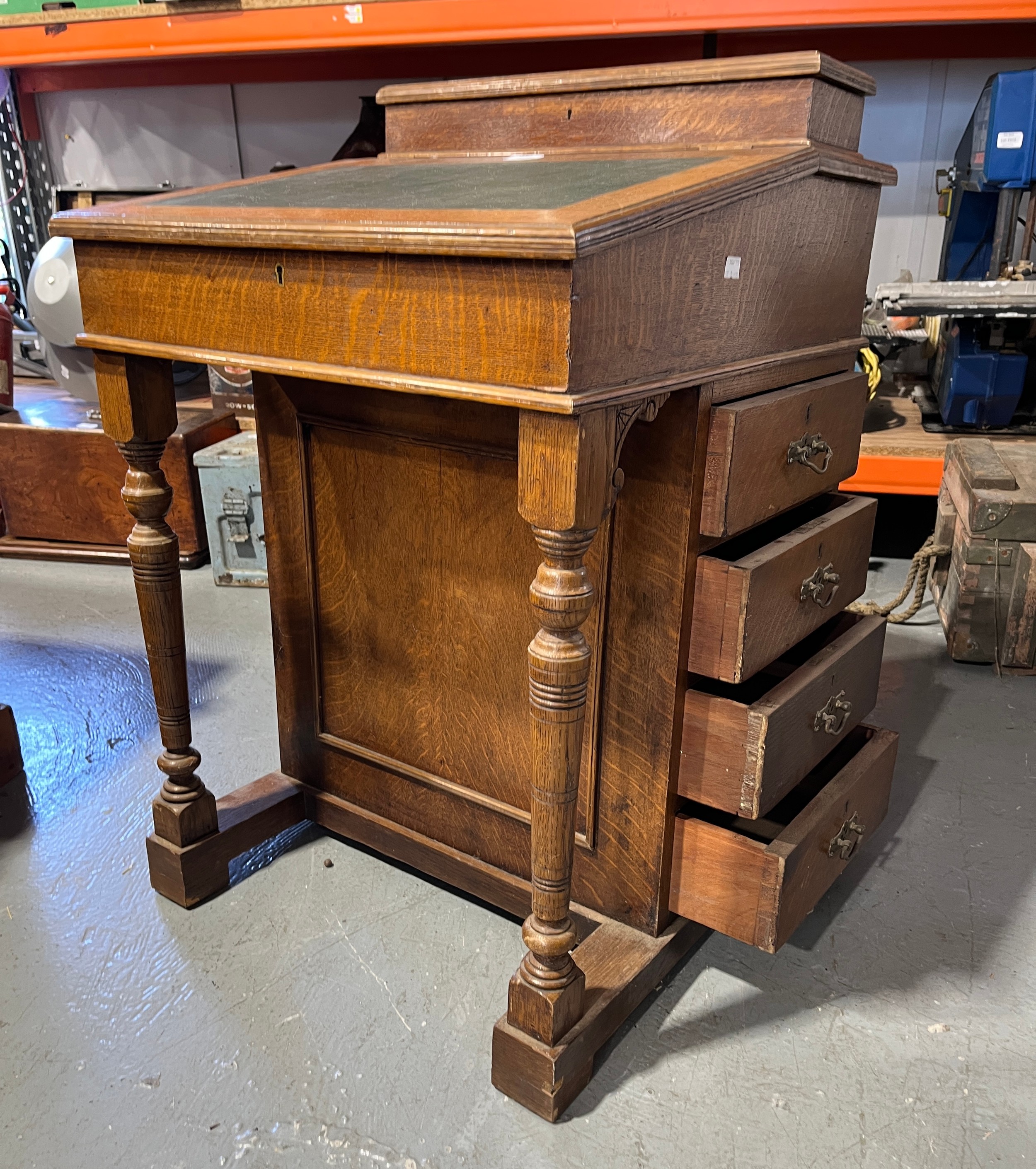 Lot 395