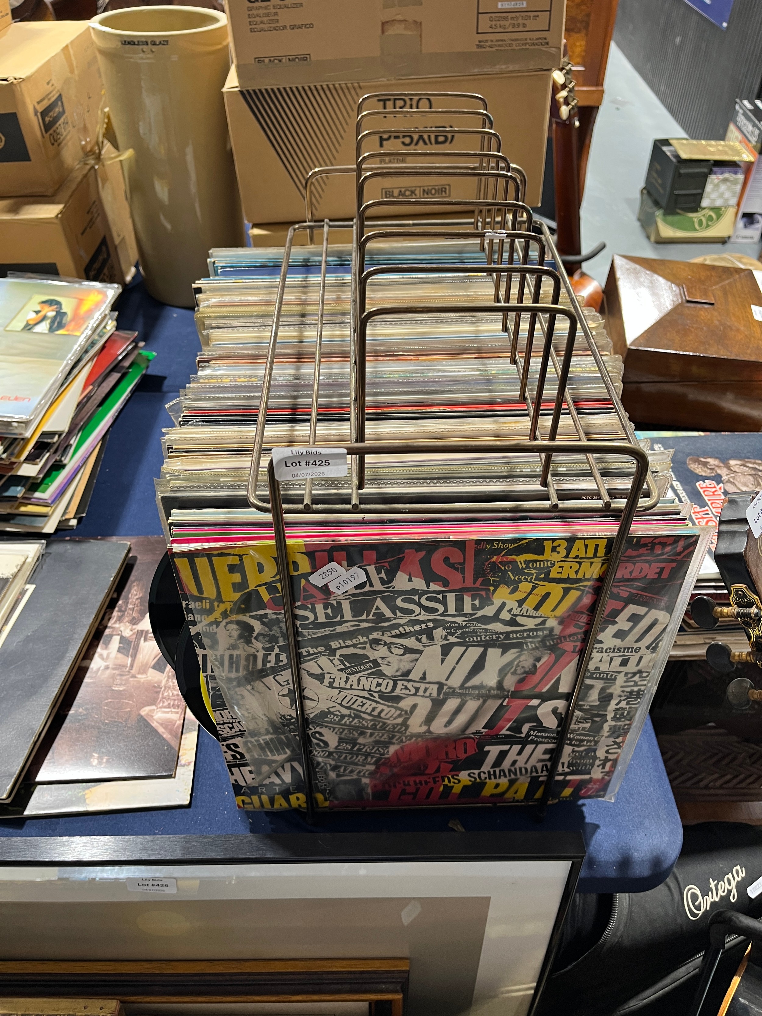 Lot 425