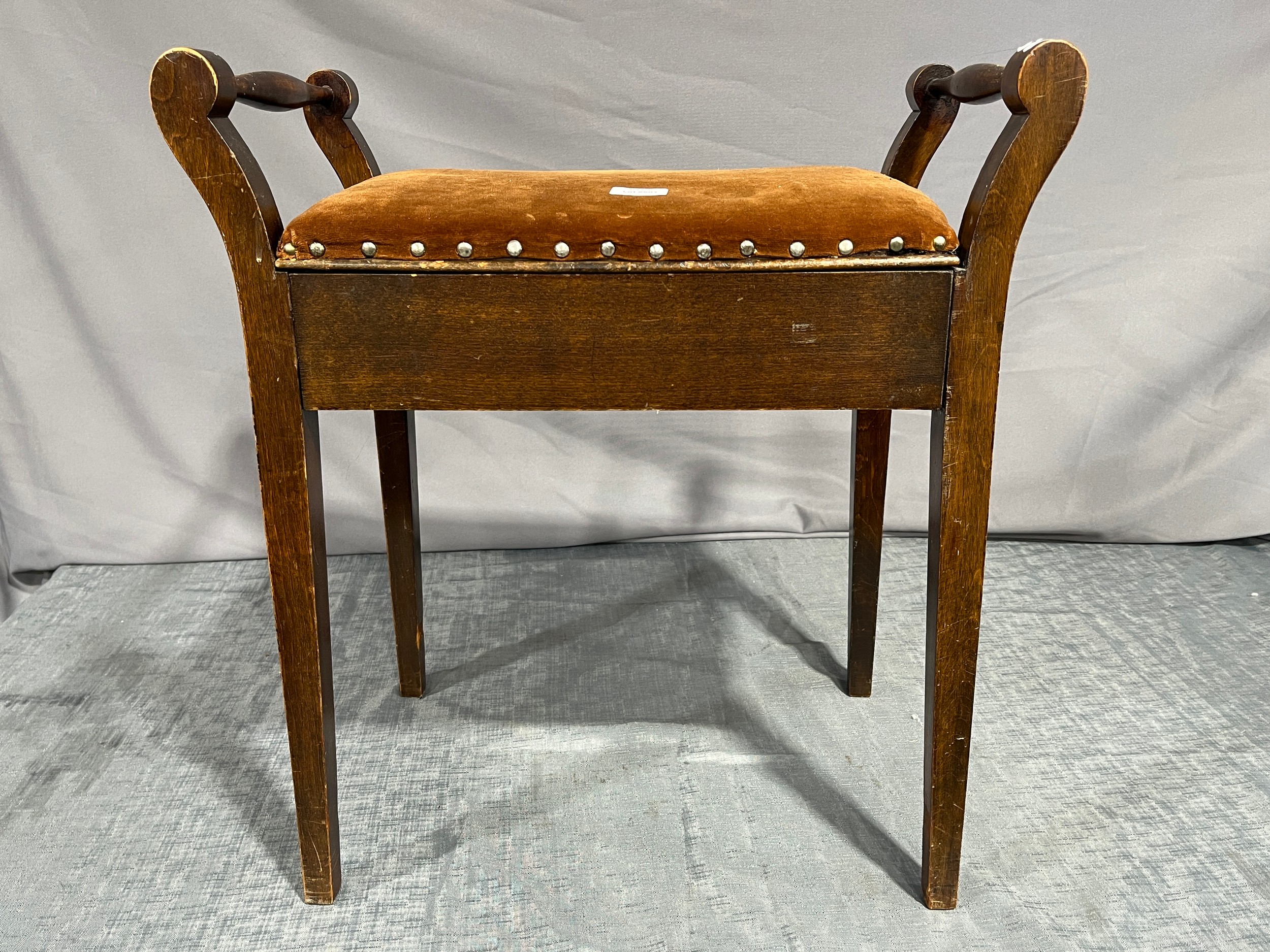 Lot 501