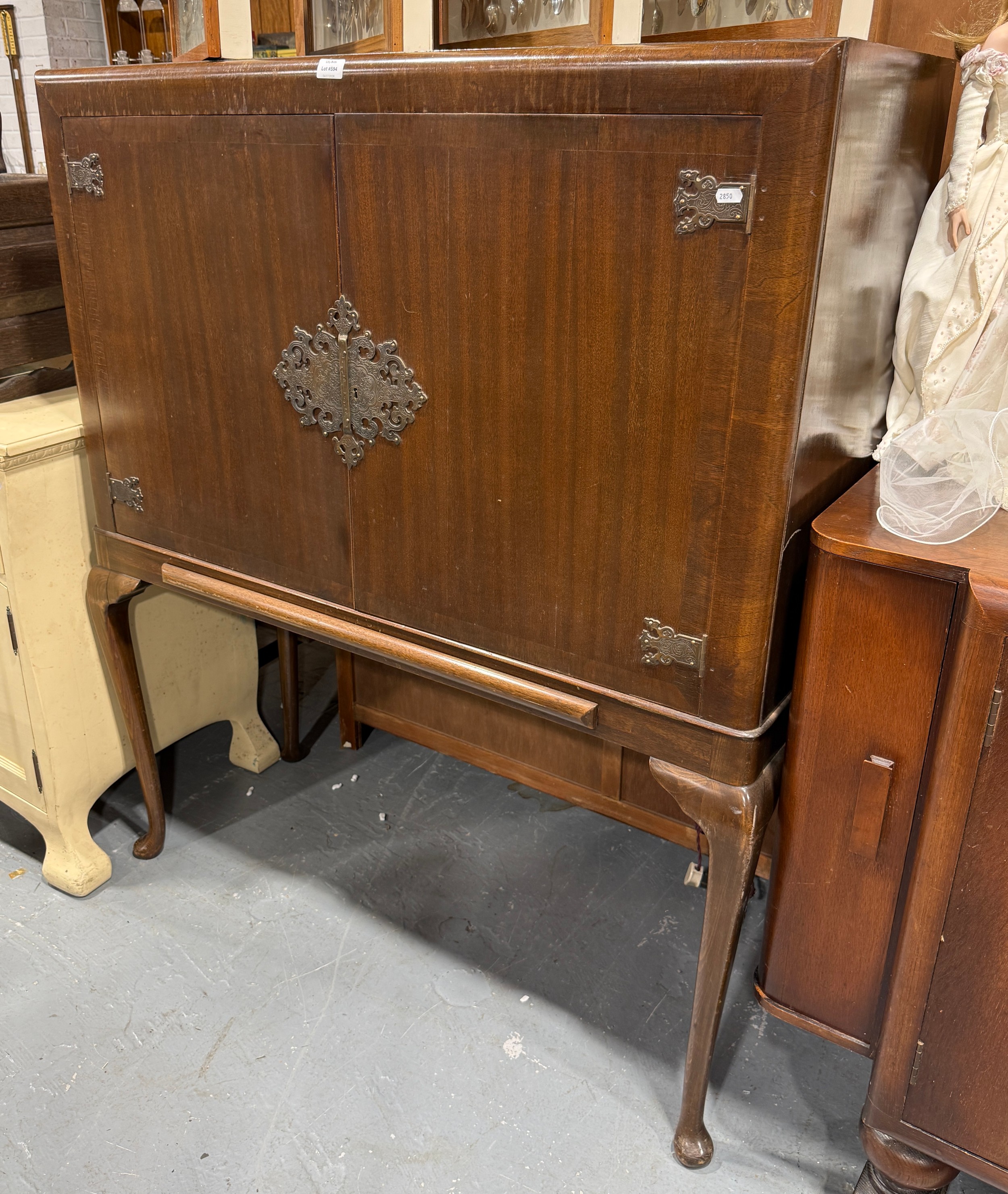 Lot 594