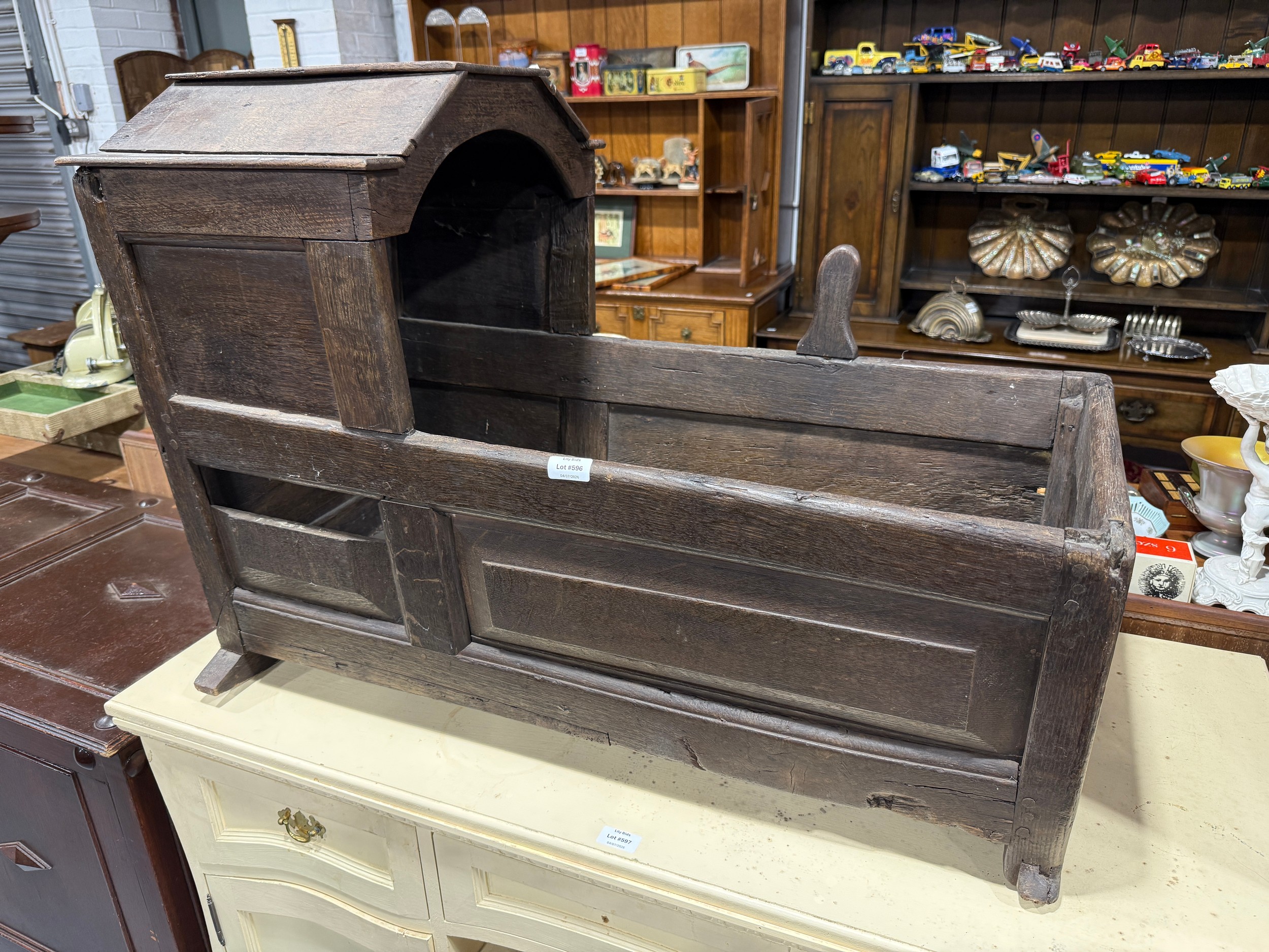 Lot 596