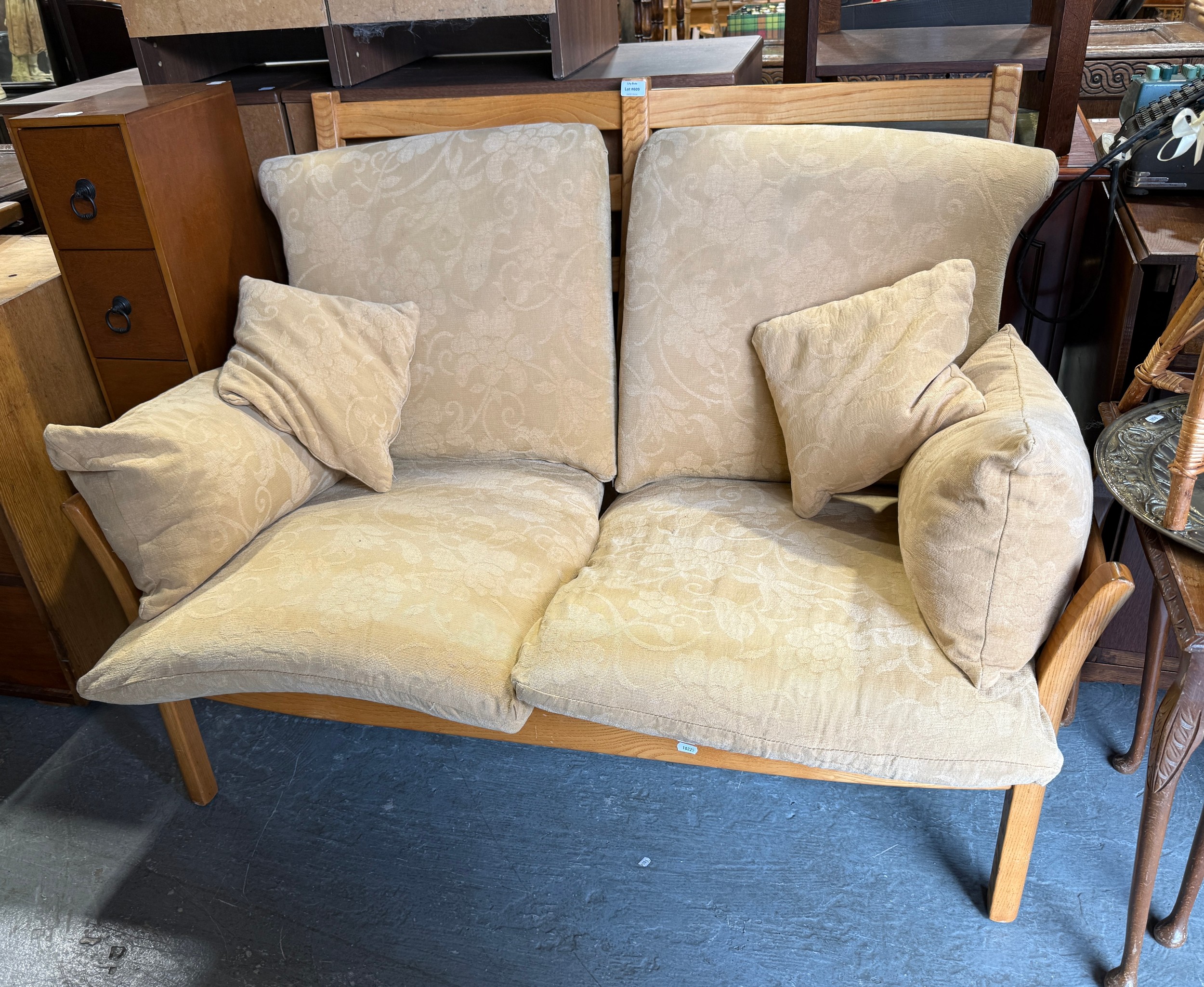 Lot 609