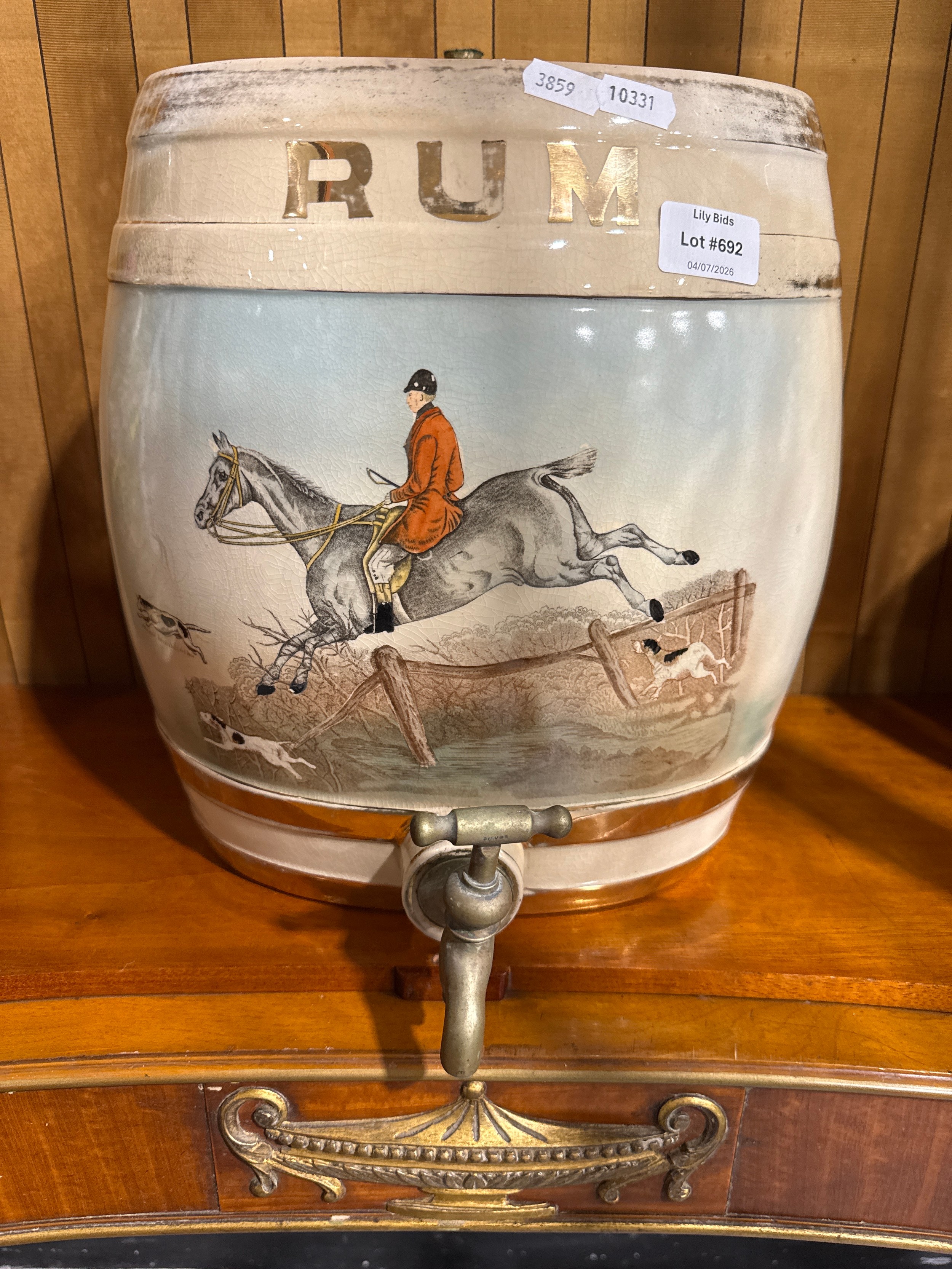 Lot 692
